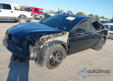 2023 Toyota Camry Se z USA, uszkodzony, nr VIN 4T1G11AK8PU813358